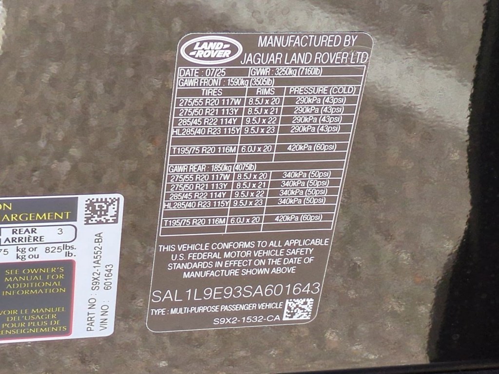 Thumbnail: 2025 Land Rover Range Rover Sport - 17