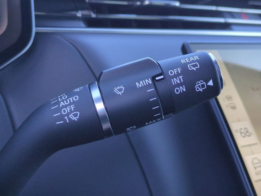 Thumbnail: 2025 Land Rover Range Rover Sport - 28