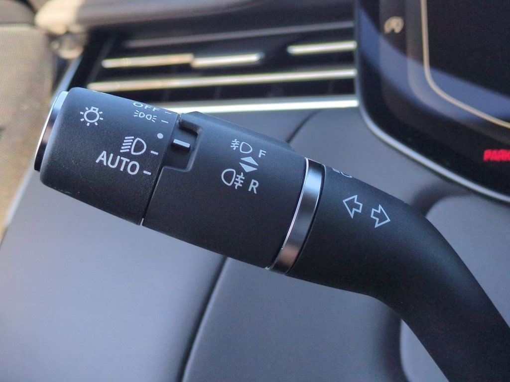 Thumbnail: 2025 Land Rover Range Rover Sport - 29