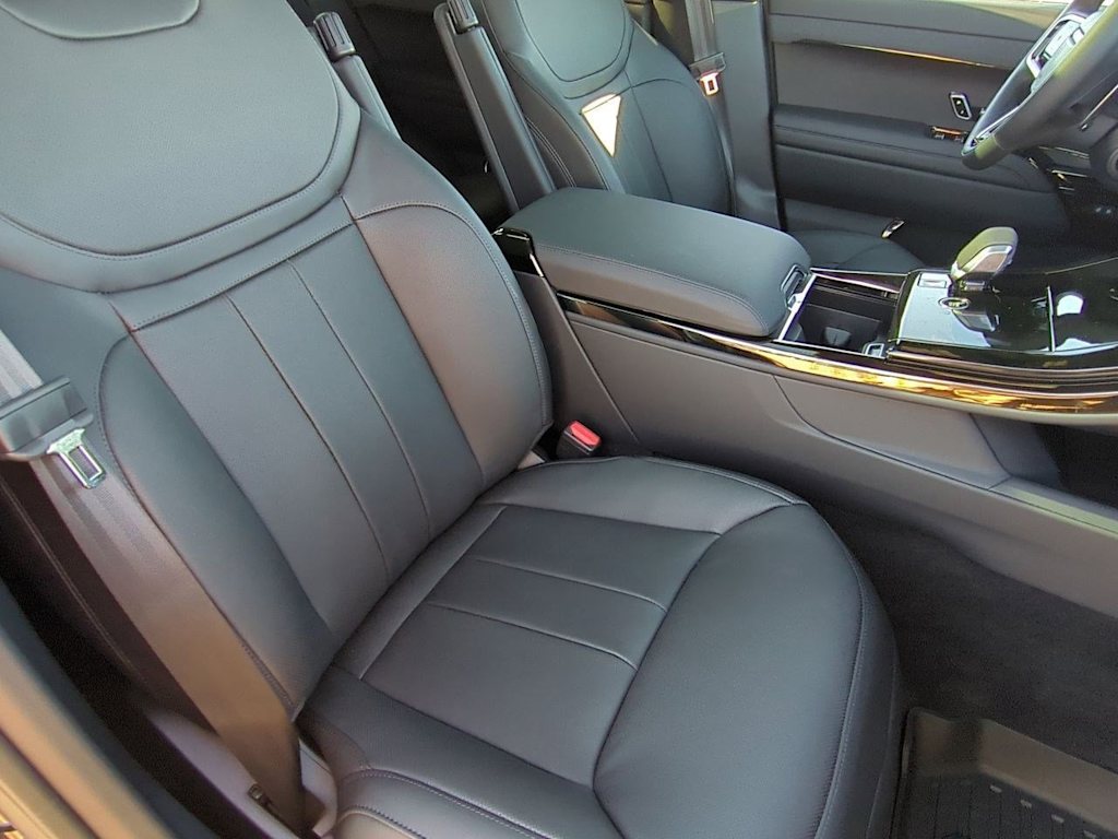 Thumbnail: 2025 Land Rover Range Rover Sport - 11