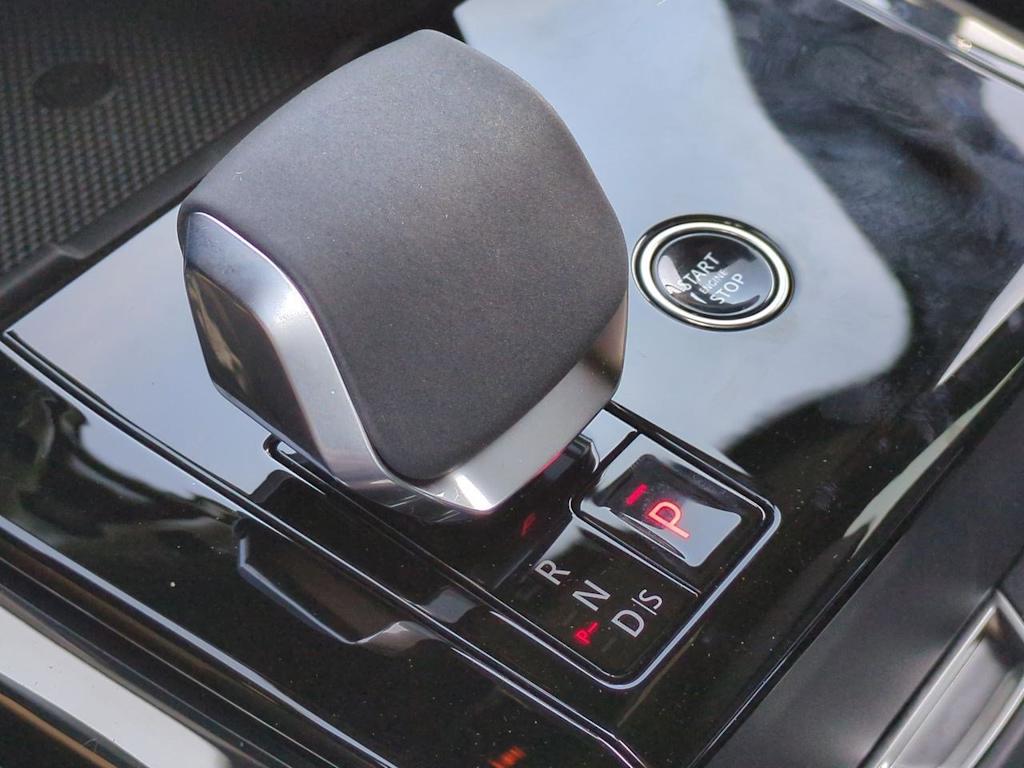 Thumbnail: 2025 Land Rover Range Rover Sport - 36