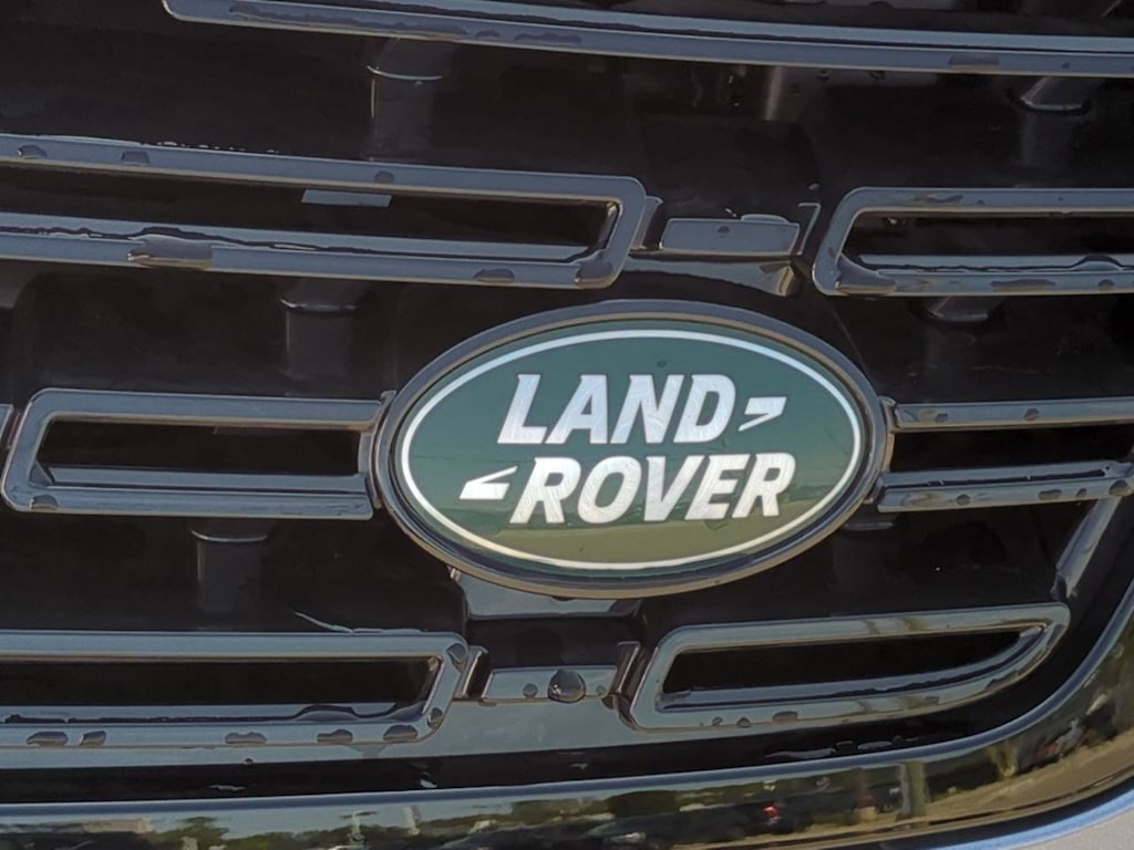Thumbnail: 2025 Land Rover Range Rover Sport - 7