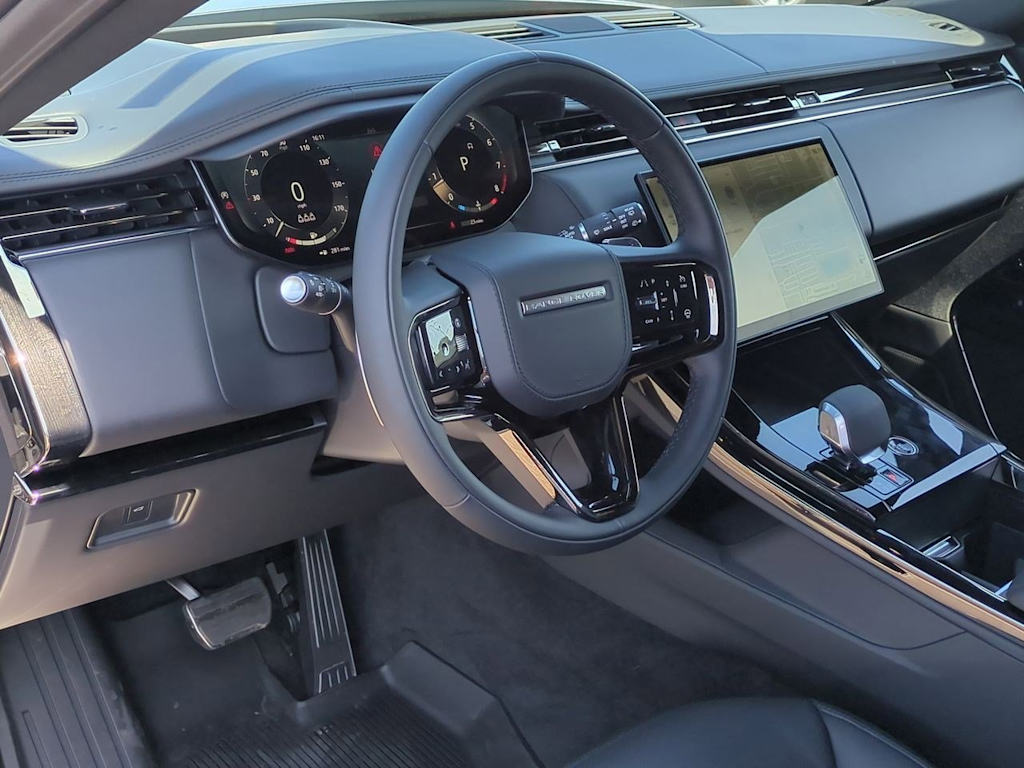 Thumbnail: 2025 Land Rover Range Rover Sport - 2