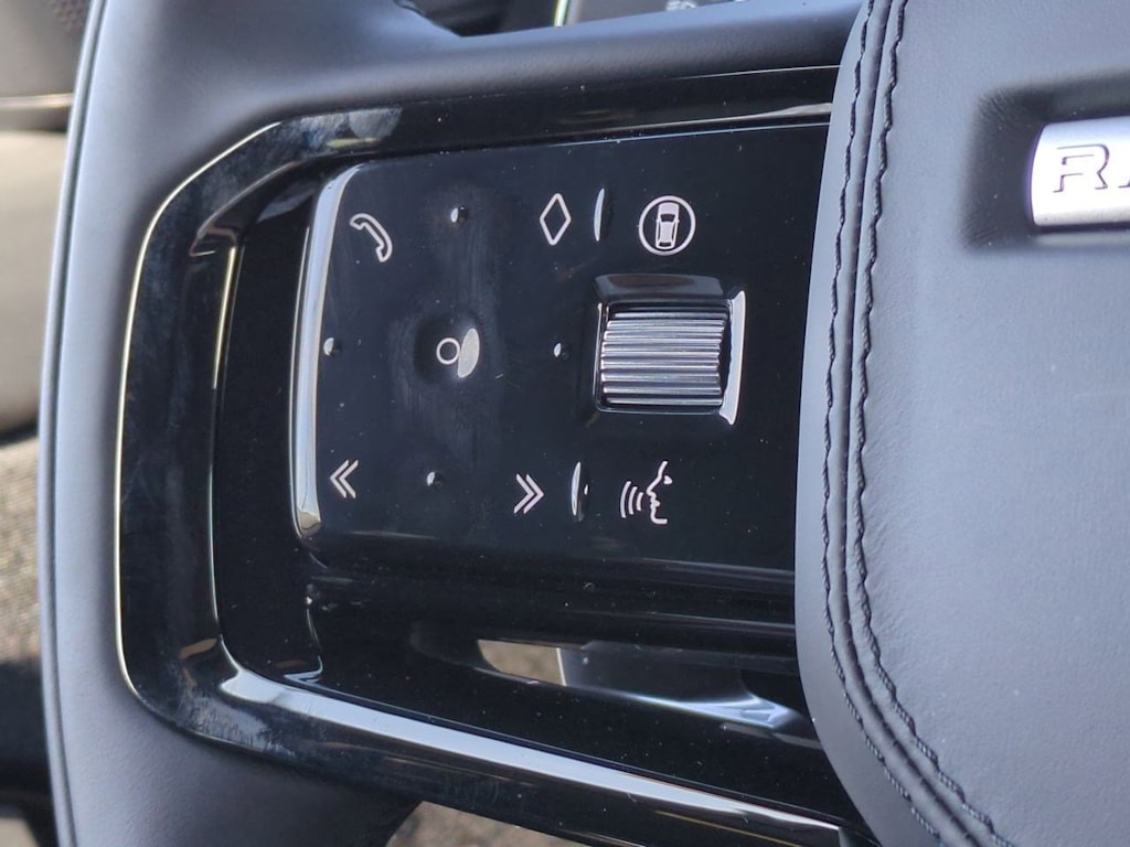 Thumbnail: 2025 Land Rover Range Rover Sport - 29