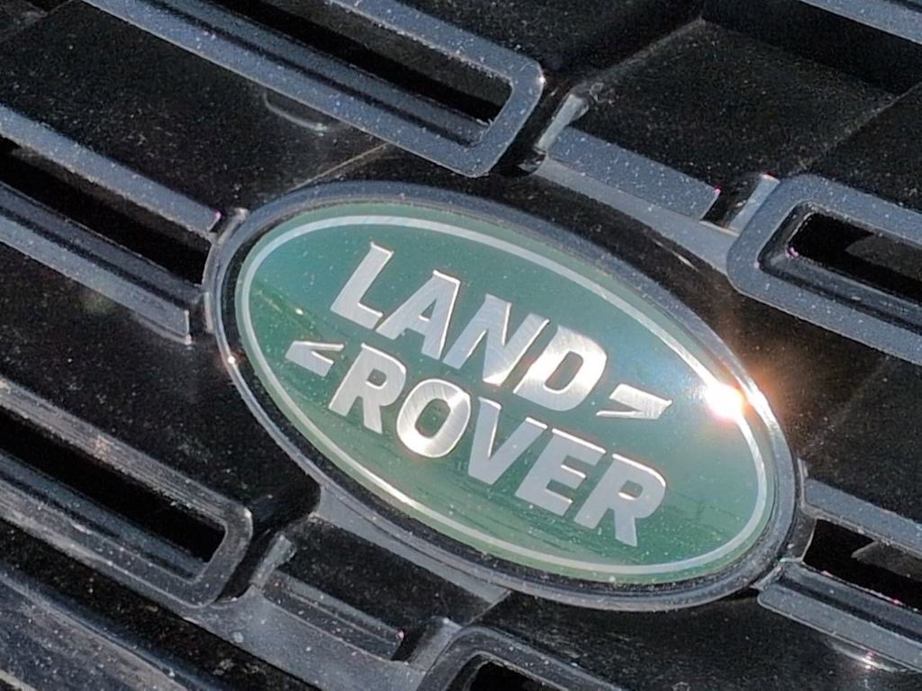 Thumbnail: 2025 Land Rover Range Rover Sport - 7
