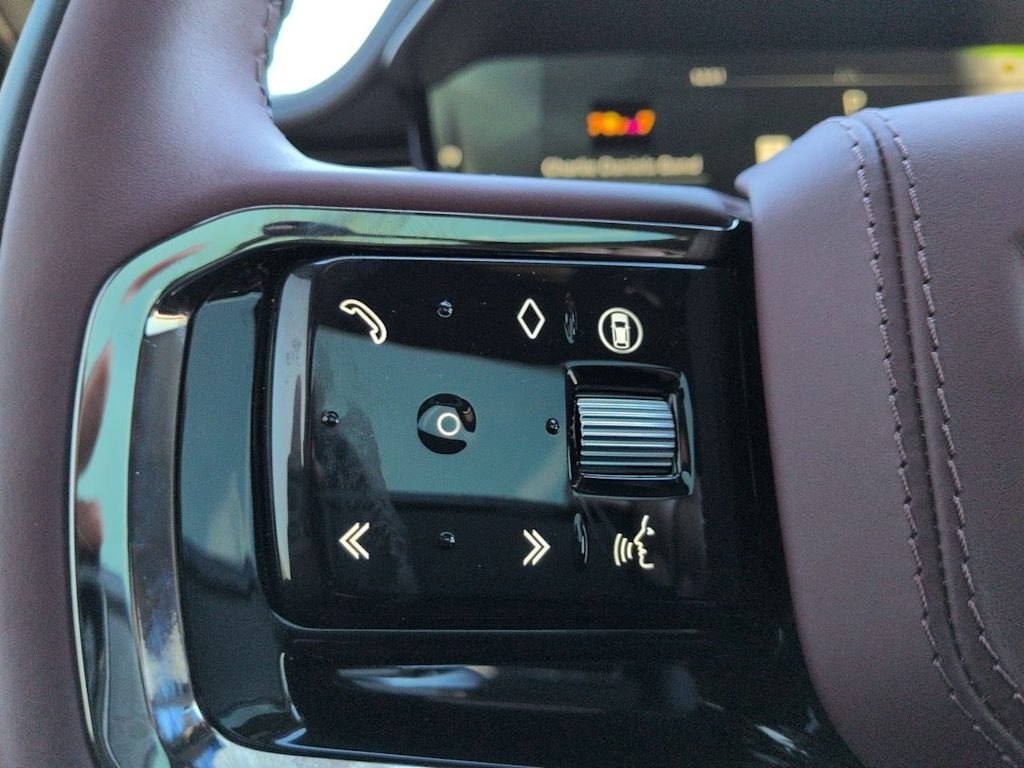 Thumbnail: 2025 Land Rover Range Rover Sport - 29