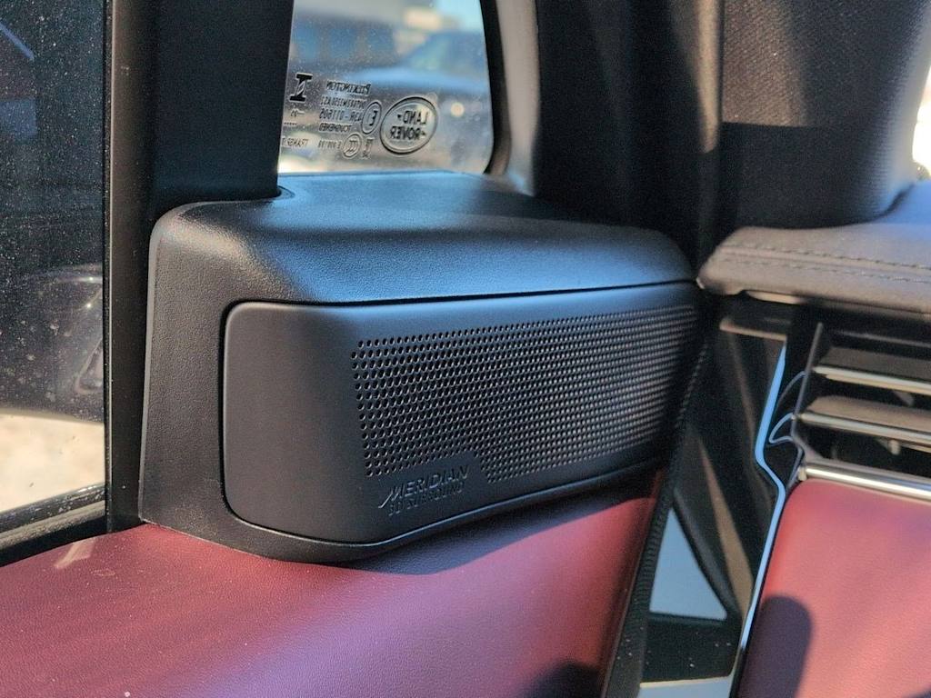 Thumbnail: 2025 Land Rover Range Rover Sport - 34