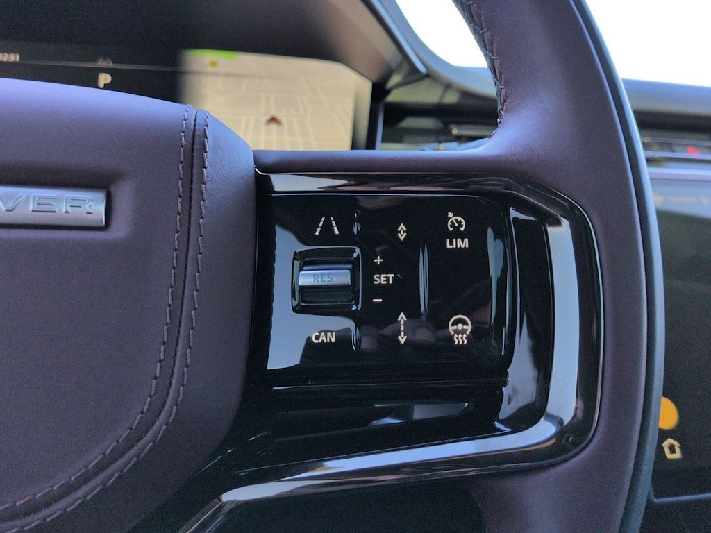 Thumbnail: 2025 Land Rover Range Rover Sport - 30