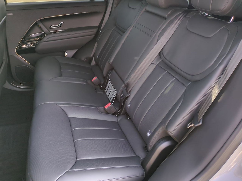 Thumbnail: 2025 Land Rover Range Rover Sport - 12