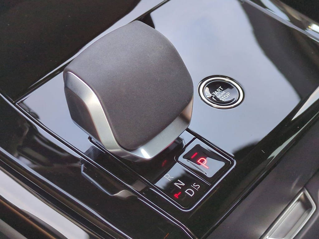 Thumbnail: 2025 Land Rover Range Rover Sport - 34