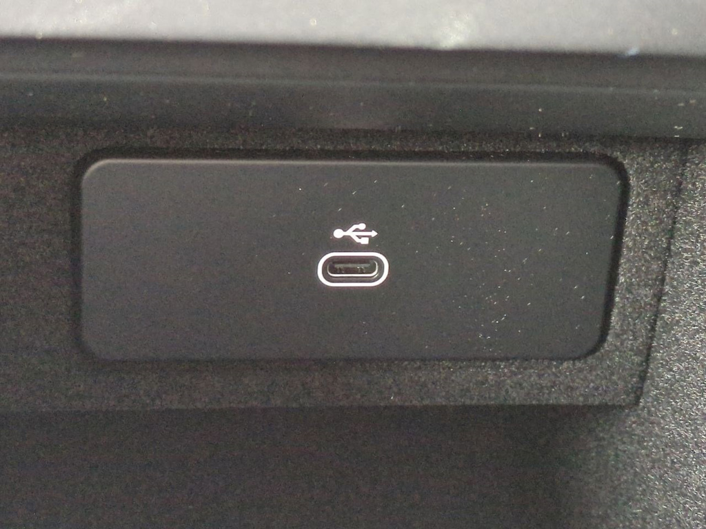 Thumbnail: 2025 Land Rover Range Rover Sport - 33