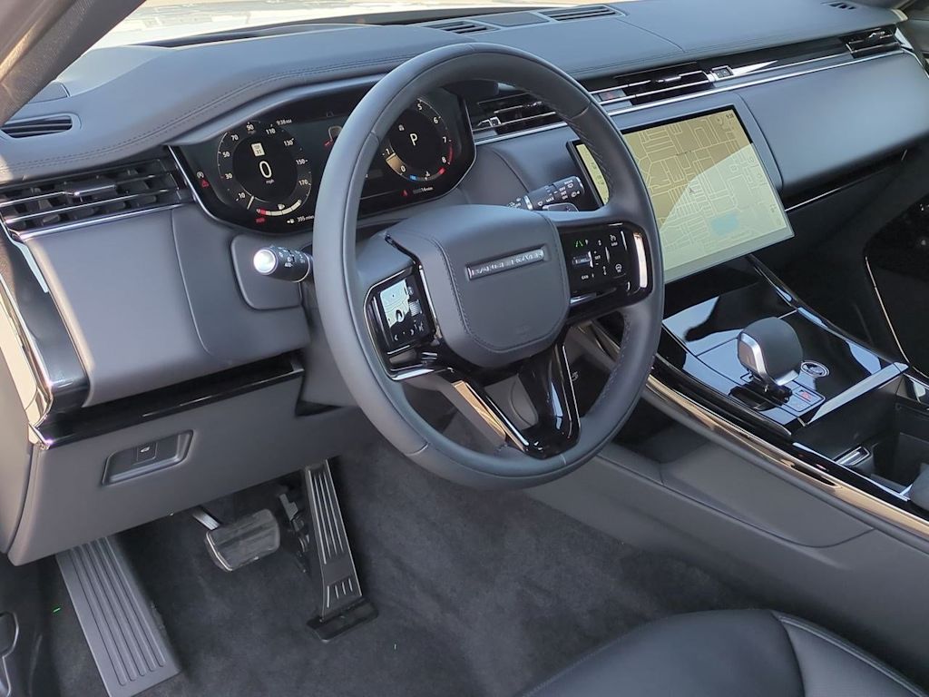 Thumbnail: 2025 Land Rover Range Rover Sport - 2