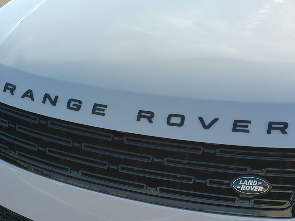 Thumbnail: 2025 Land Rover Range Rover Sport - 22