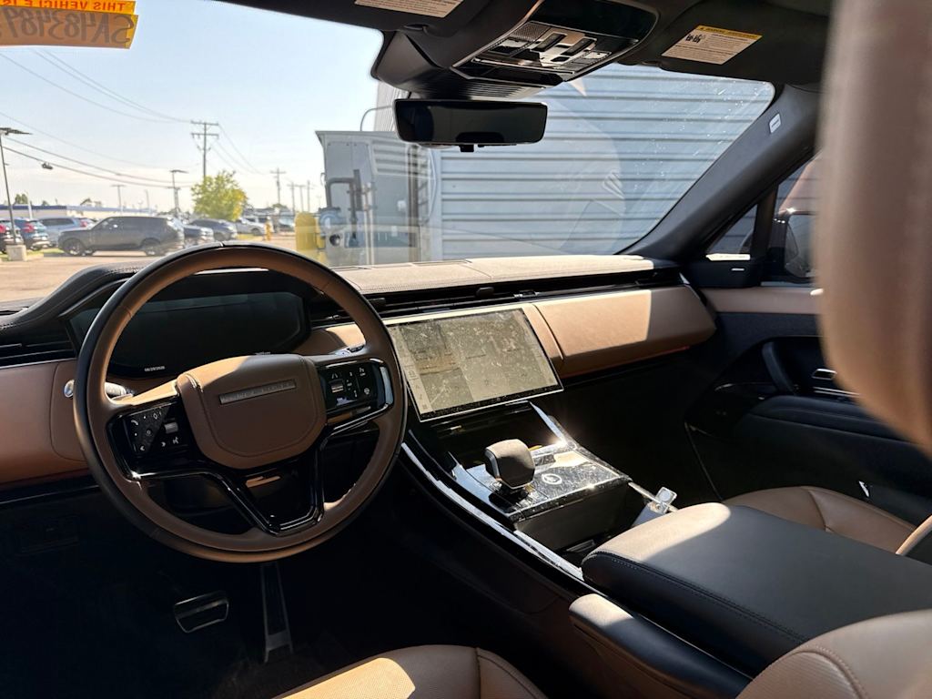 Thumbnail: 2025 Land Rover Range Rover Sport - 7