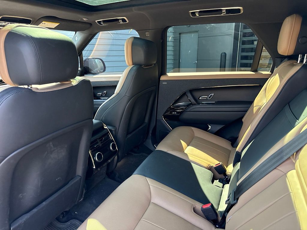 Thumbnail: 2025 Land Rover Range Rover Sport - 8