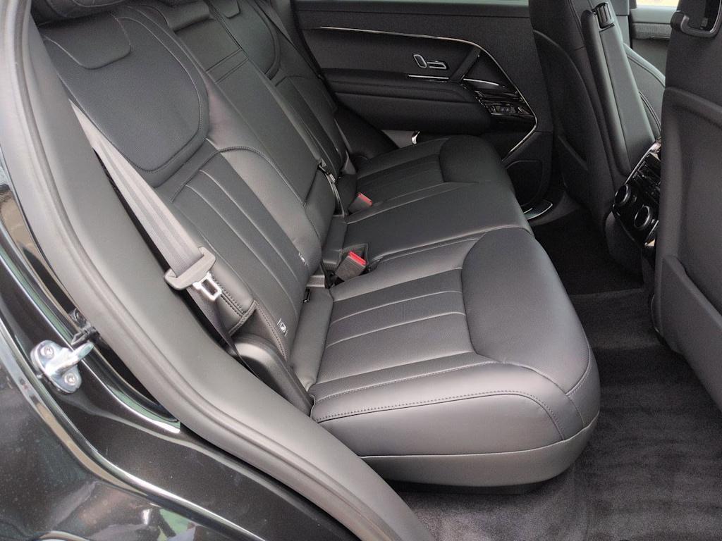 Thumbnail: 2026 Land Rover Range Rover Sport - 28