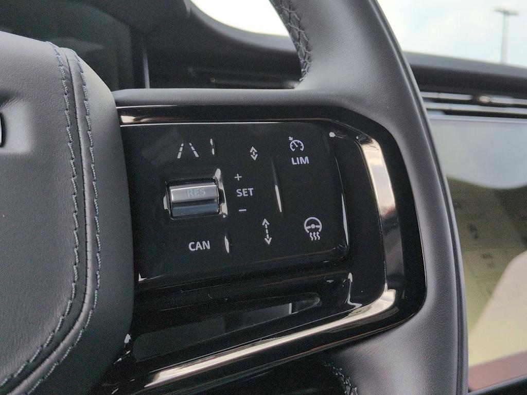 Thumbnail: 2026 Land Rover Range Rover Sport - 15