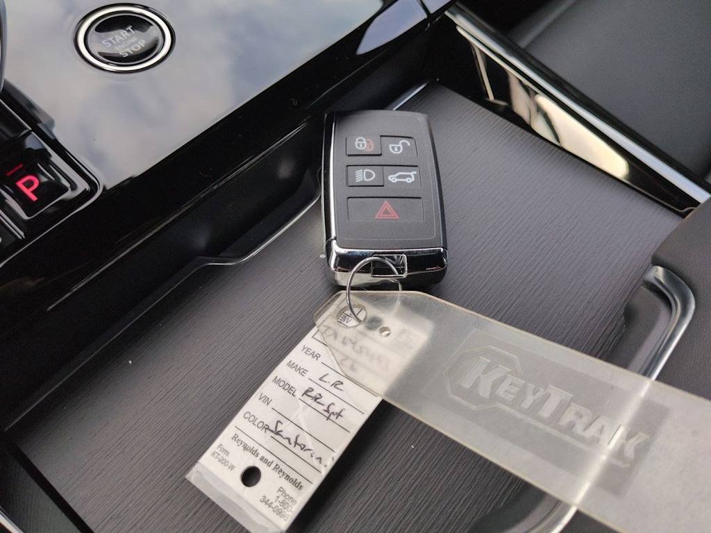 Thumbnail: 2026 Land Rover Range Rover Sport - 18