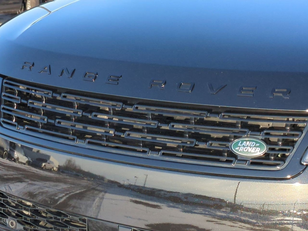 Thumbnail: 2025 Land Rover Range Rover Sport - 6