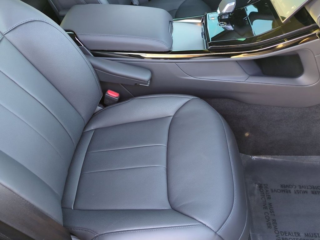 Thumbnail: 2025 Land Rover Range Rover Sport - 29