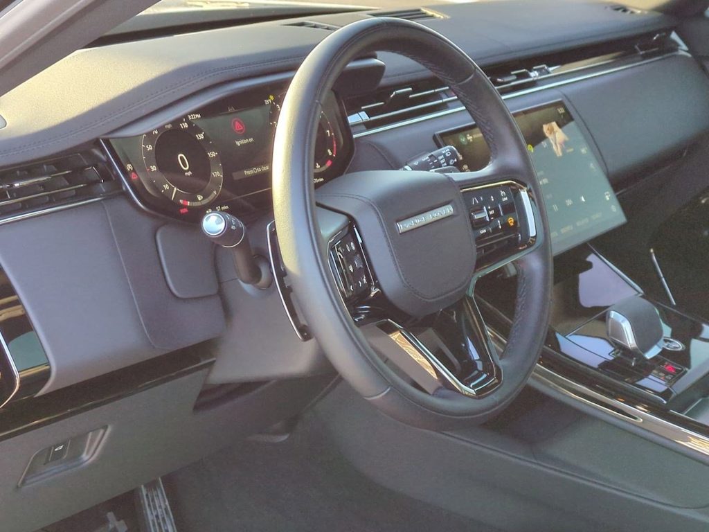 Thumbnail: 2025 Land Rover Range Rover Sport - 2