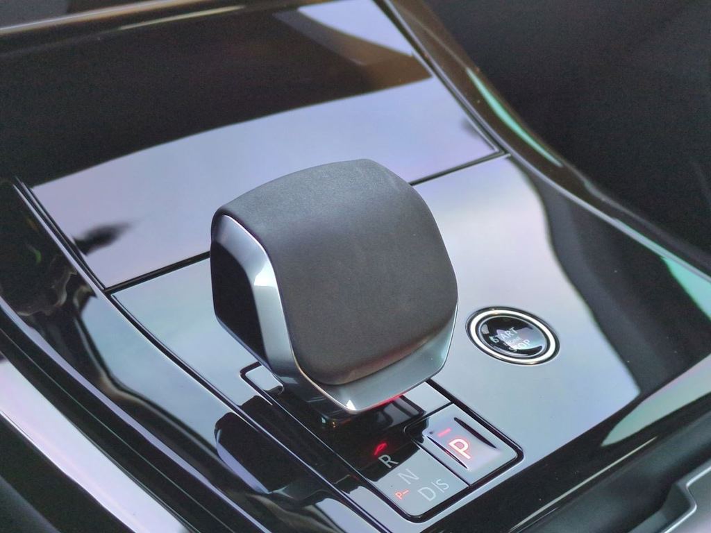 Thumbnail: 2025 Land Rover Range Rover Sport - 15