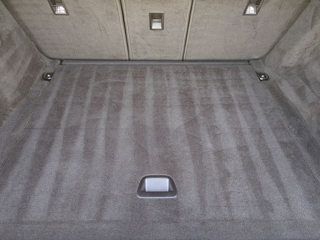 Thumbnail: 2025 Land Rover Range Rover Sport - 38