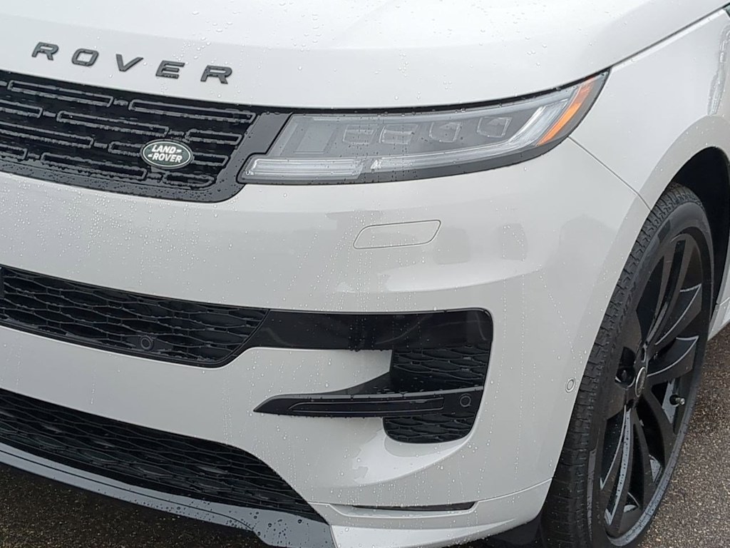 Thumbnail: 2025 Land Rover Range Rover Sport - 22
