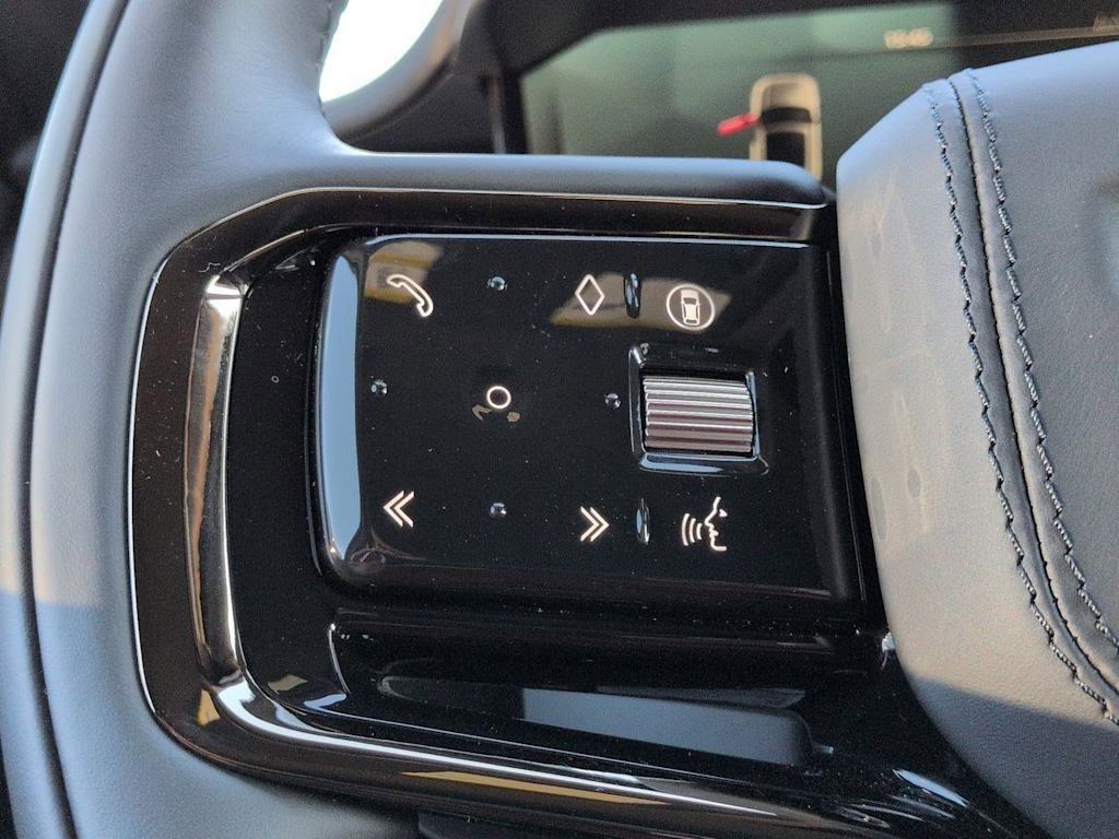 Thumbnail: 2026 Land Rover Range Rover Sport - 30