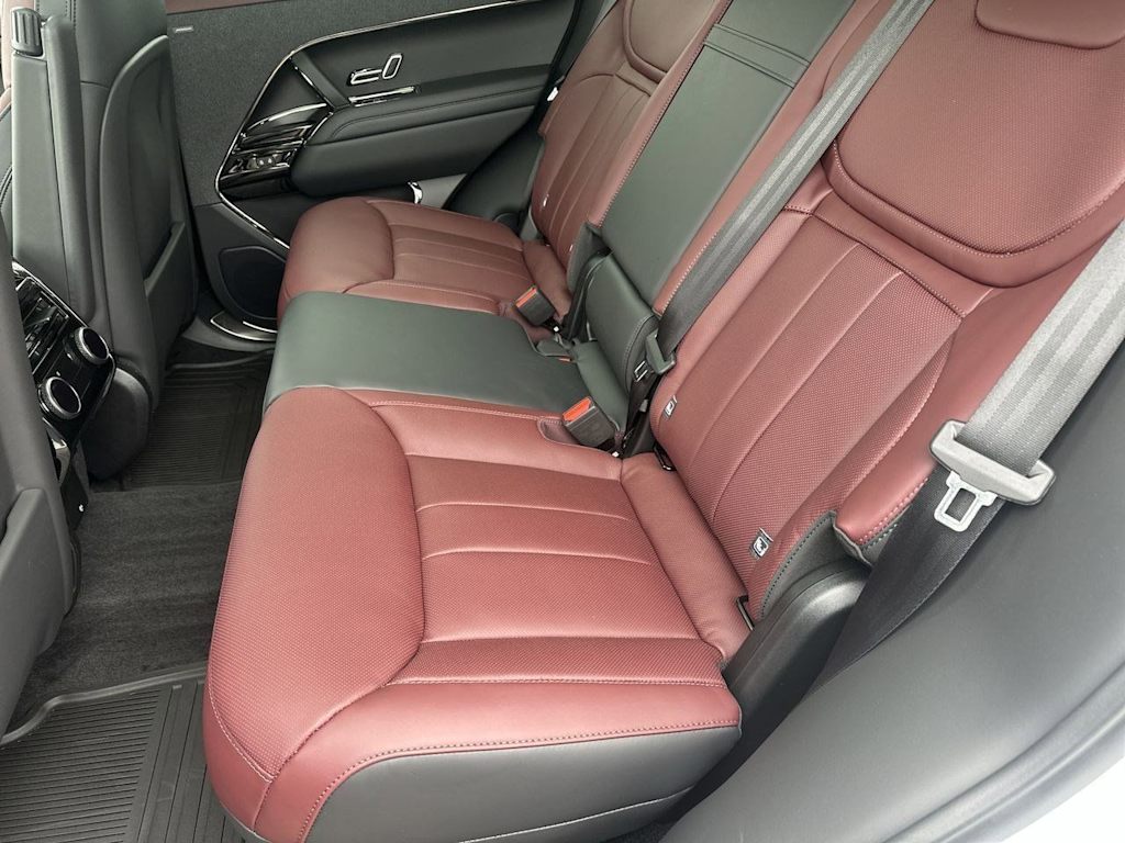 Thumbnail: 2026 Land Rover Range Rover Sport - 27