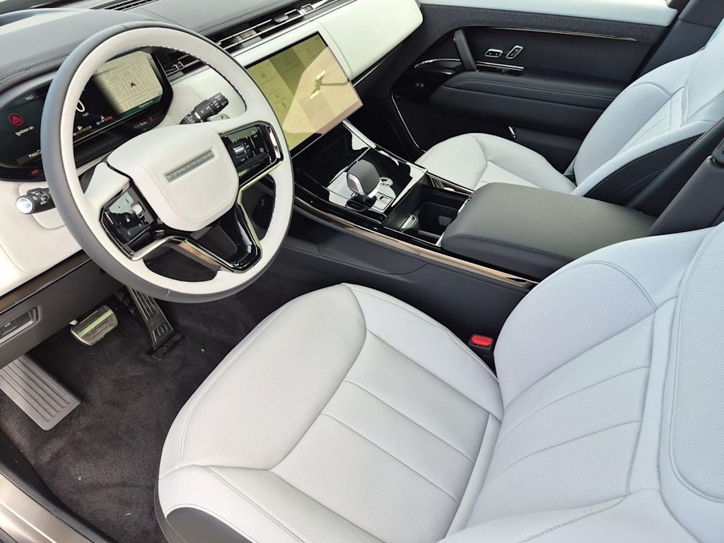 Thumbnail: 2027 Land Rover Range Rover Sport - 10