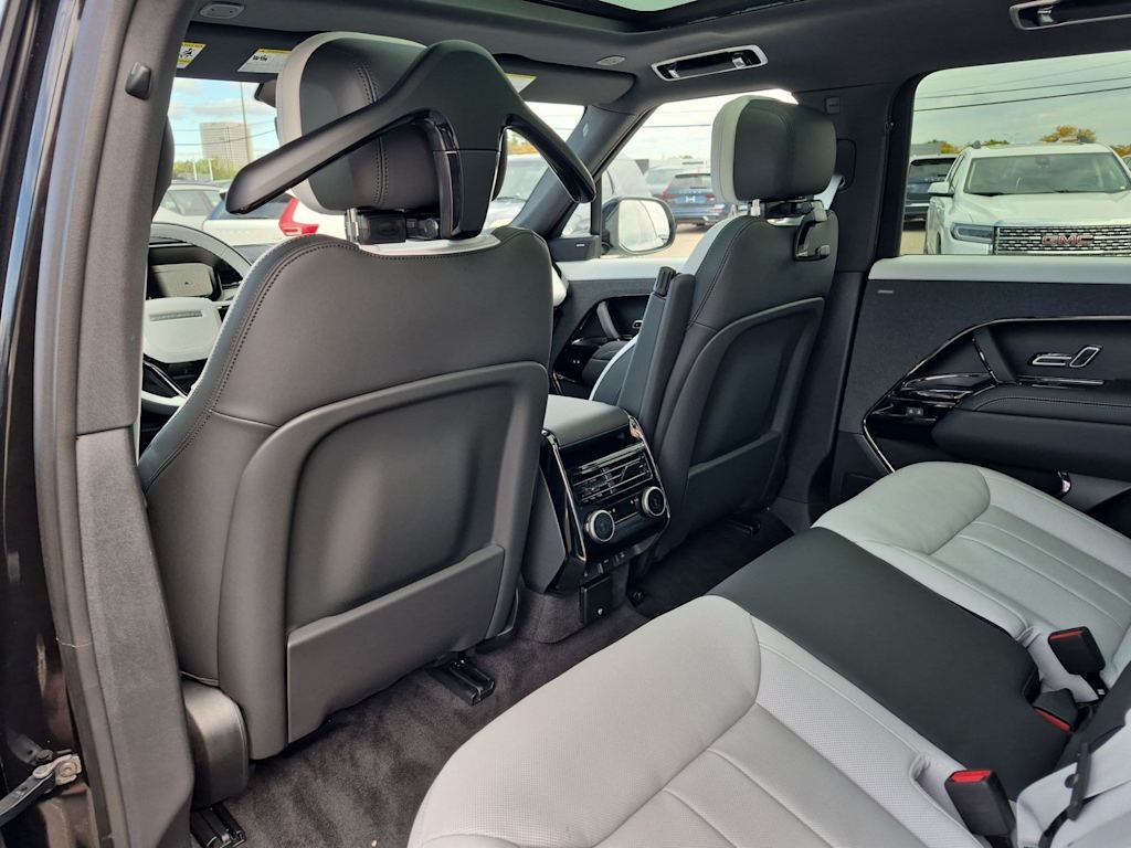 Thumbnail: 2027 Land Rover Range Rover Sport - 12