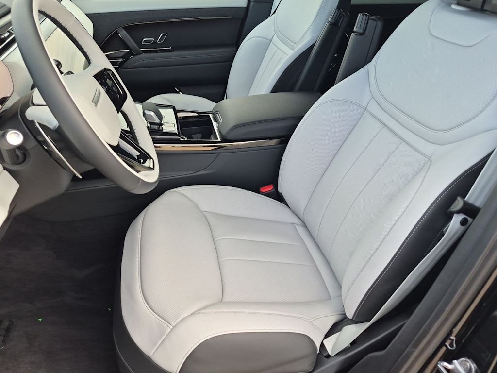 Thumbnail: 2027 Land Rover Range Rover Sport - 11