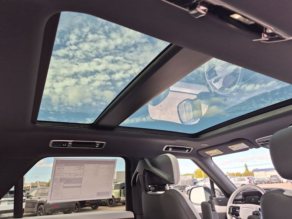 Thumbnail: 2027 Land Rover Range Rover Sport - 27