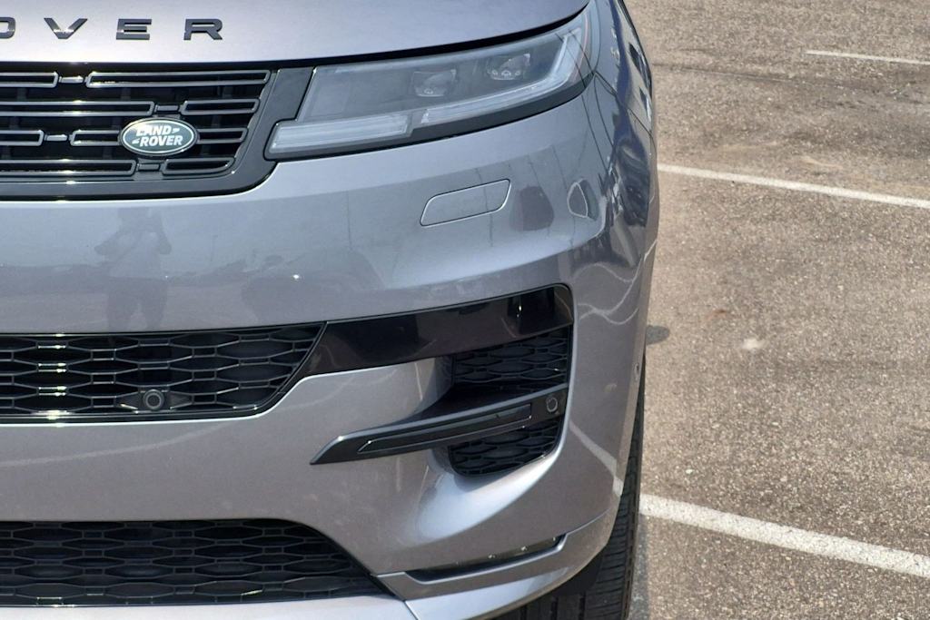 Thumbnail: 2023 Land Rover Range Rover Sport - 22