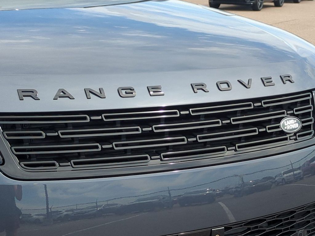 Thumbnail: 2027 Land Rover Range Rover Sport - 24