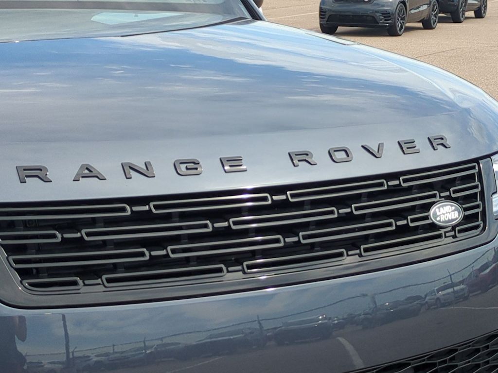 Thumbnail: 2027 Land Rover Range Rover Sport - 7
