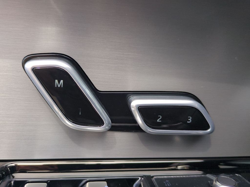 Thumbnail: 2027 Land Rover Range Rover Sport - 25