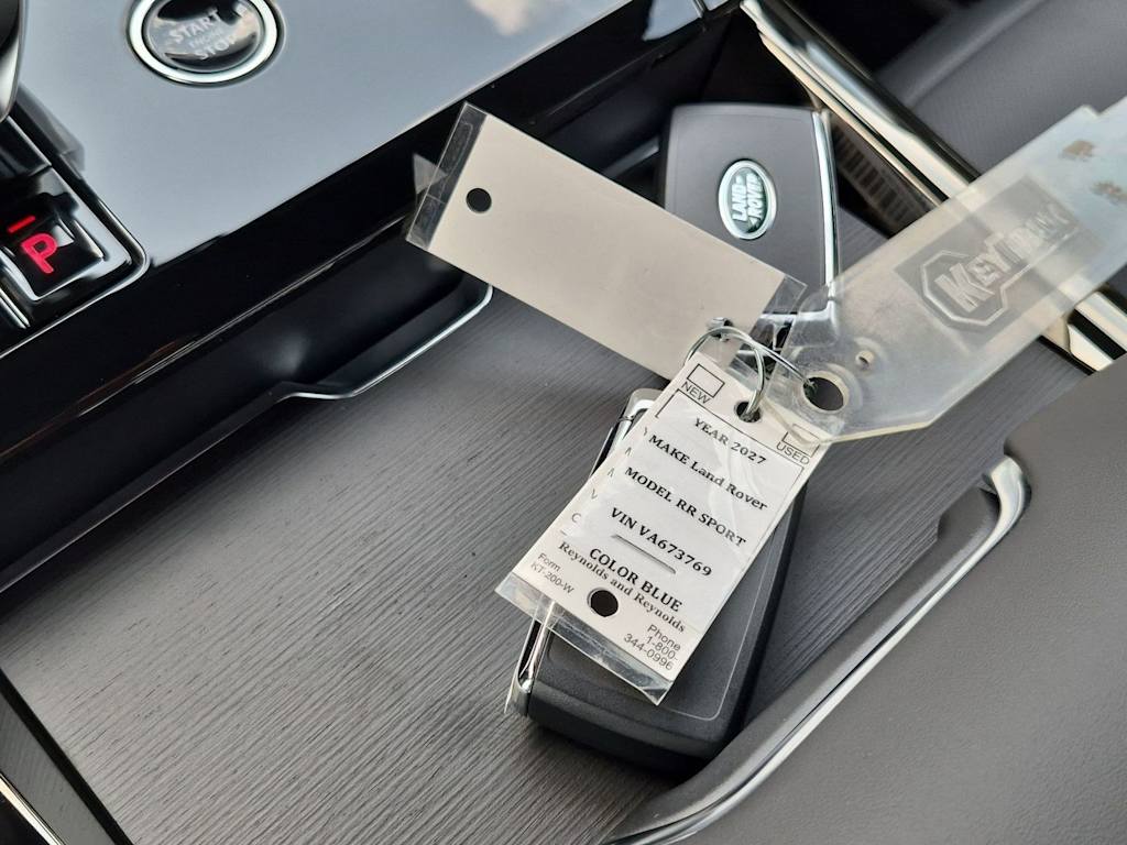 Thumbnail: 2027 Land Rover Range Rover Sport - 18