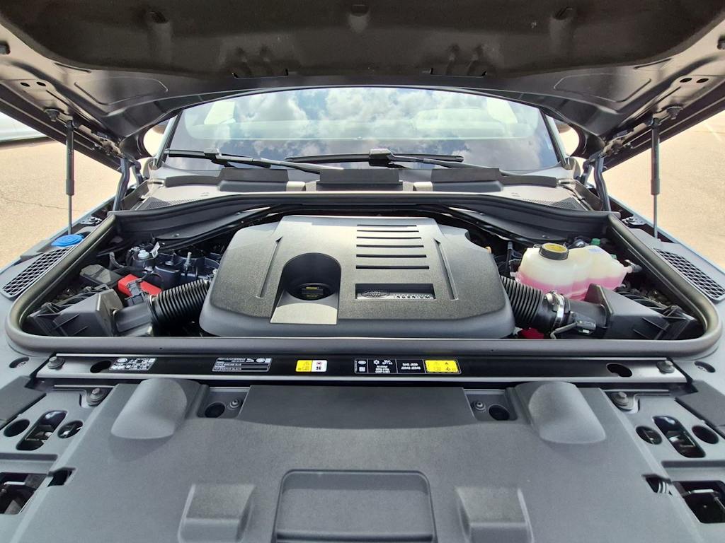 Thumbnail: 2027 Land Rover Range Rover Sport - 9