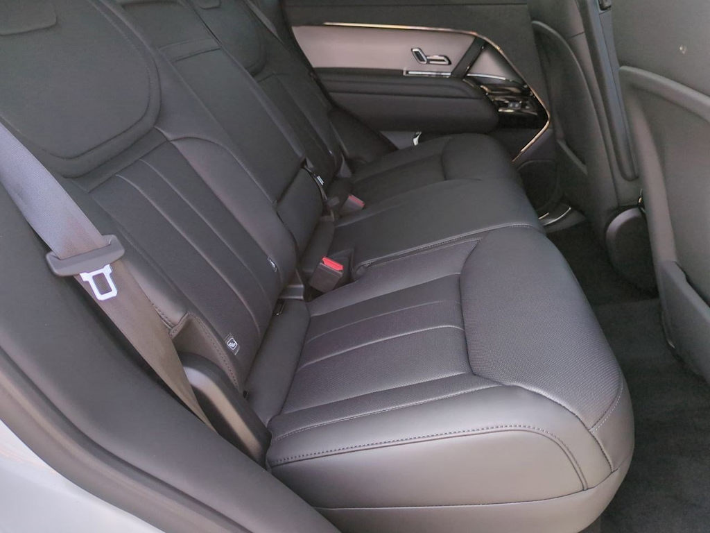 Thumbnail: 2025 Land Rover Range Rover Sport - 25