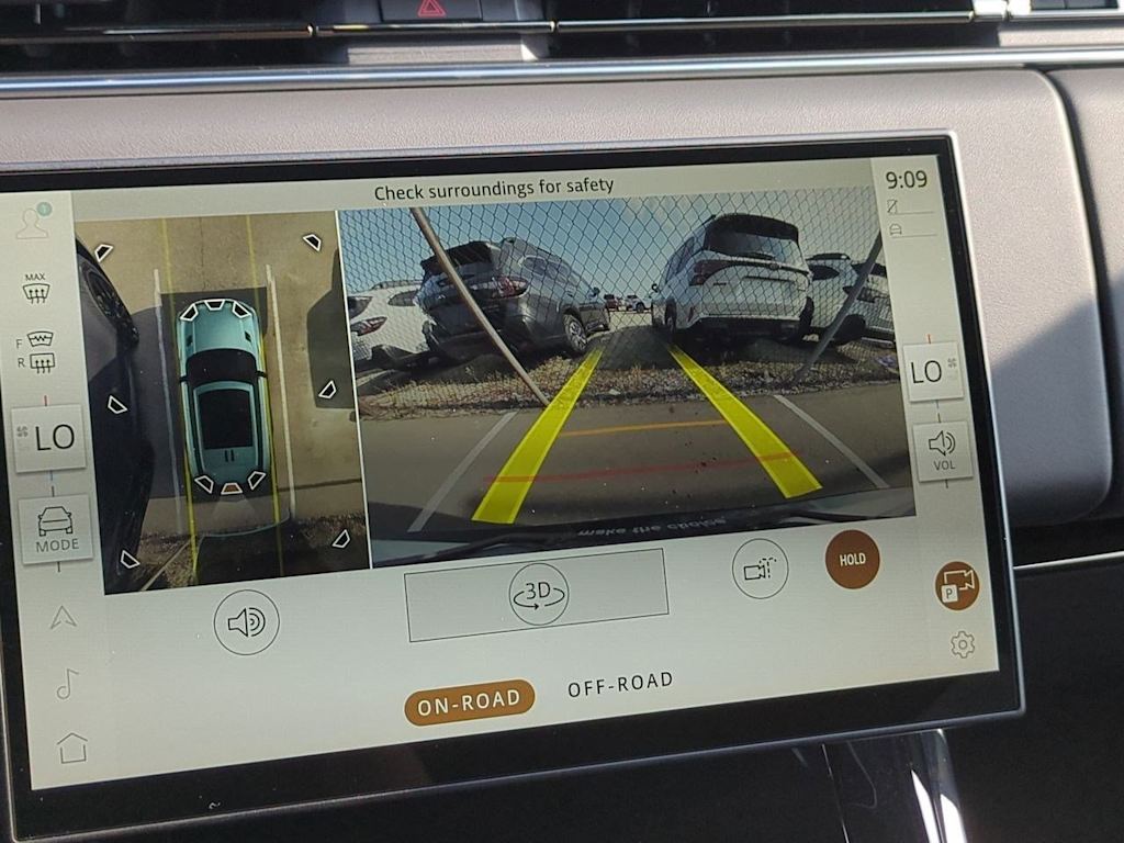 Thumbnail: 2025 Land Rover Range Rover Sport - 32