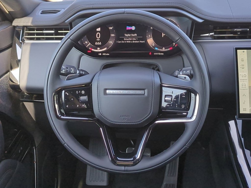 Thumbnail: 2025 Land Rover Range Rover Sport - 13