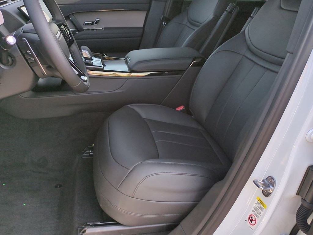 Thumbnail: 2025 Land Rover Range Rover Sport - 10