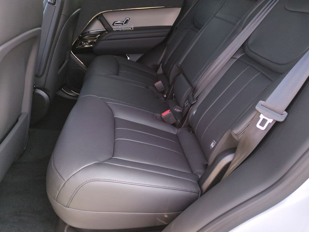 Thumbnail: 2025 Land Rover Range Rover Sport - 24