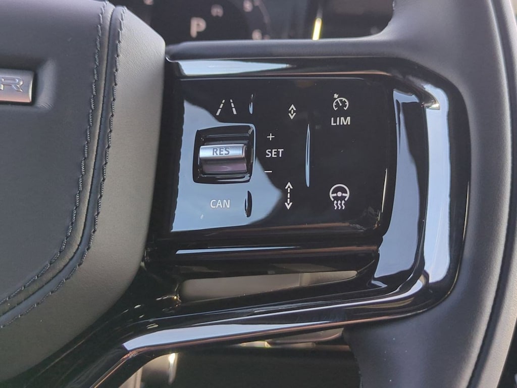 Thumbnail: 2025 Land Rover Range Rover Sport - 27