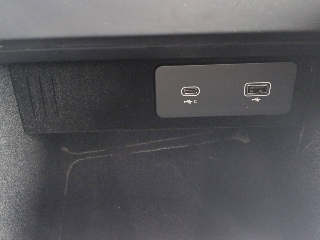 Thumbnail: 2024 Land Rover Range Rover Sport - 37