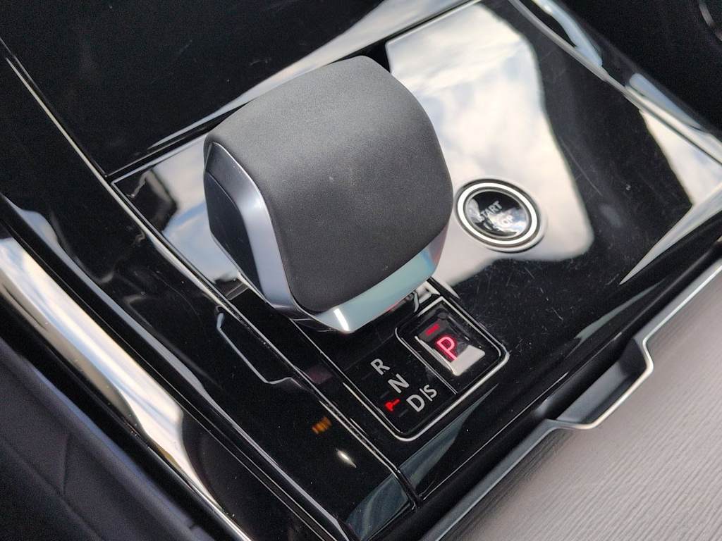 Thumbnail: 2024 Land Rover Range Rover Sport - 38