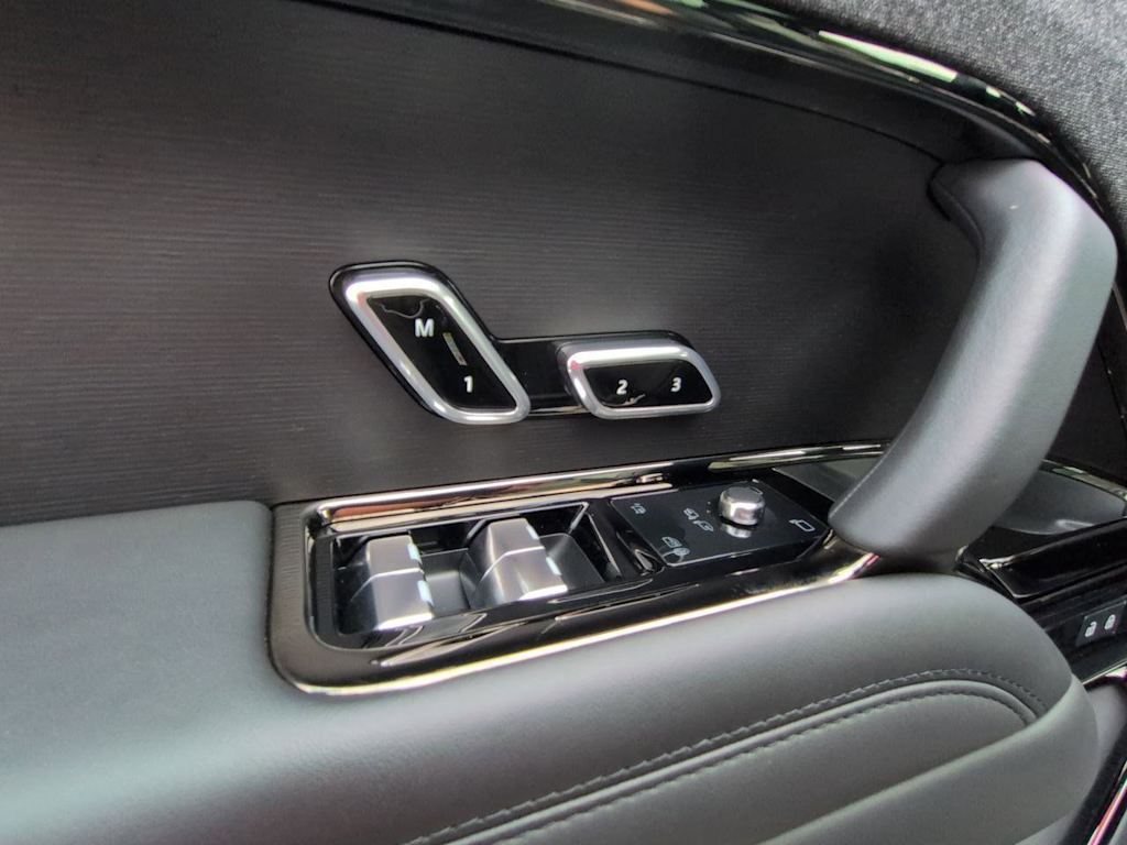 Thumbnail: 2024 Land Rover Range Rover Sport - 25