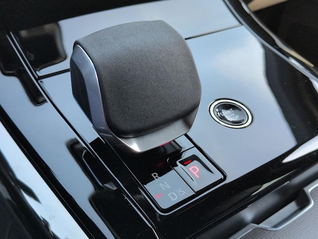 Thumbnail: 2026 Land Rover Range Rover Sport - 34